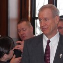 Rauner discusses economy in Livingston County visit