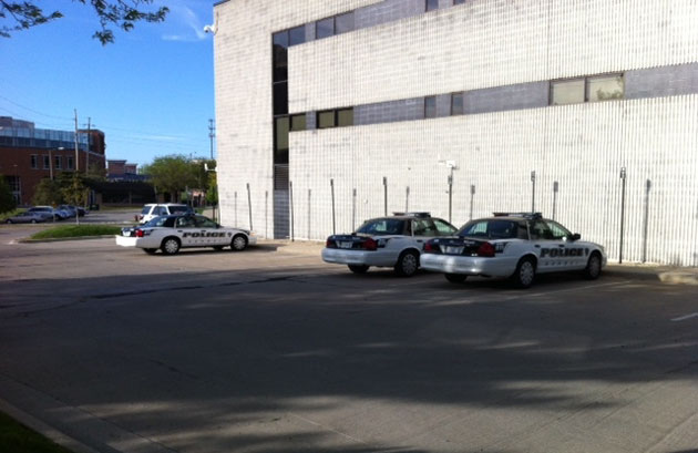 The credit union was robbed around 3:50 p.m. (WJBC file photo)