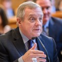 Durbin: High textbook prices hurt college students