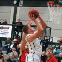 Titans can’t get past Loras at start of long road swing