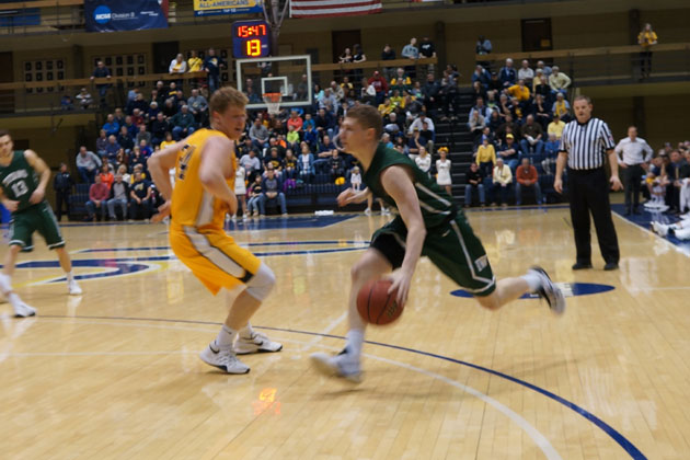 Andy Stempel scored 15 points in Illinois Wesleyan's overtime loss to Augustana on Friday. (Photo by WJBC)