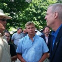 Rauner makes record donation to himself