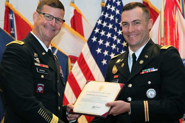 Brig. Gen. Jeff Drushal and 1st Lt. Nathaniel Jungheim