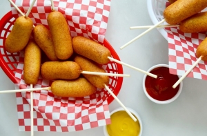 easy-homemade-mini-corn-dogs-recipe-justataste