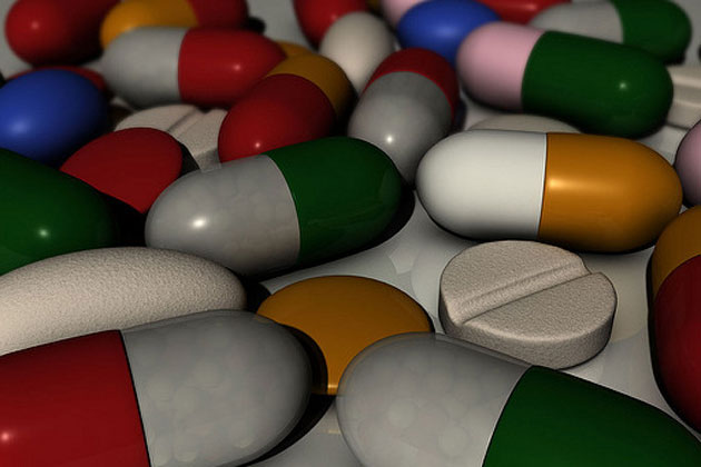 Seniors may get help from the state when it comes to managing medications. (Rdrigo Senna/Flickr)